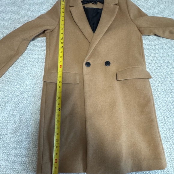 Zara Camel Coat with Black Lining - Picture 9 of 9